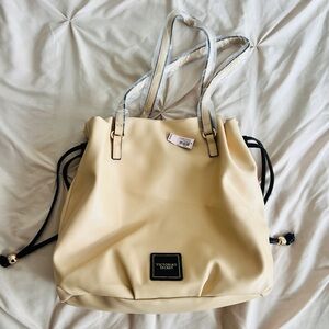 ⛔️SOLD⛔️NWT Victoria’s Secret Bag